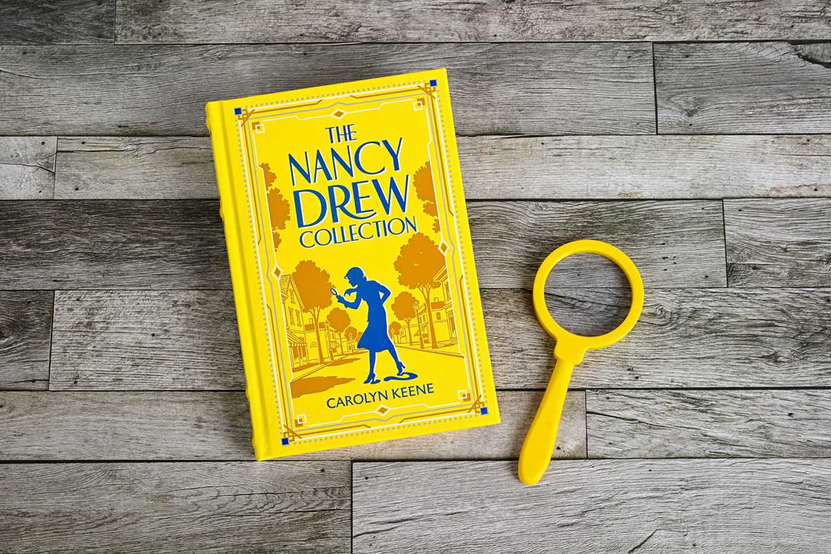 Nancy Drew Collection (Deluxe Leatherbound Edition) - Mystery Stories and Detective Fiction (Leather-Bound Classics) by Carolyn Keene