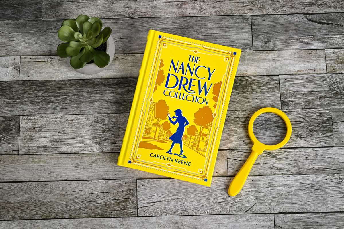 Nancy Drew Collection (Deluxe Leatherbound Edition) - Mystery Stories and Detective Fiction (Leather-Bound Classics) by Carolyn Keene